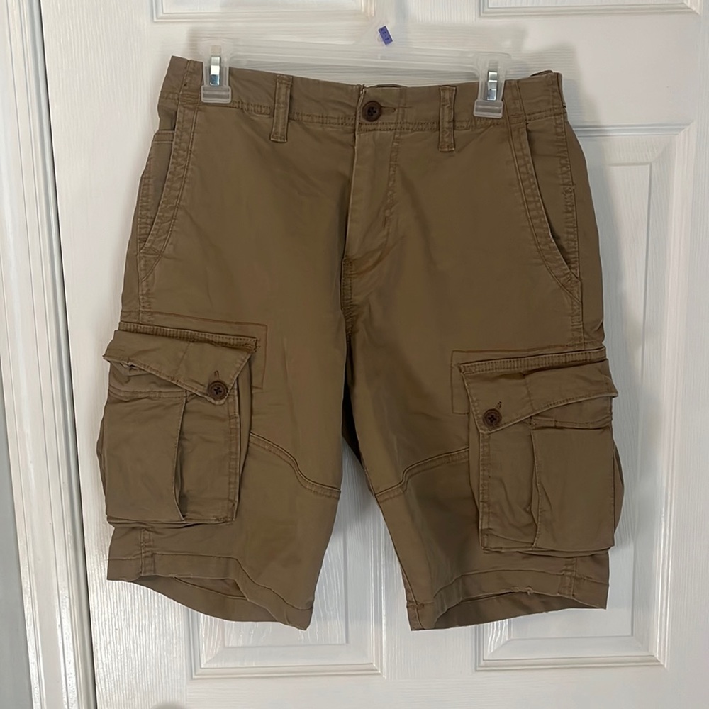 Used American Eagle tan cargo shorts